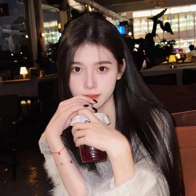 八月鬱金香粤语