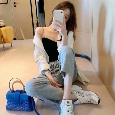 纪律如铁，柔情似水